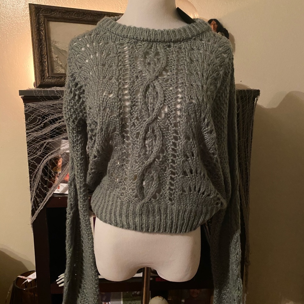 NWT Cable Knit Grey/Green Sweater - Size L